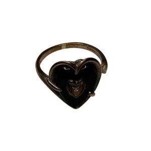 Vintage Gold Tone Heart Ring Black Stone Center Accent Romantic Jewelry Love